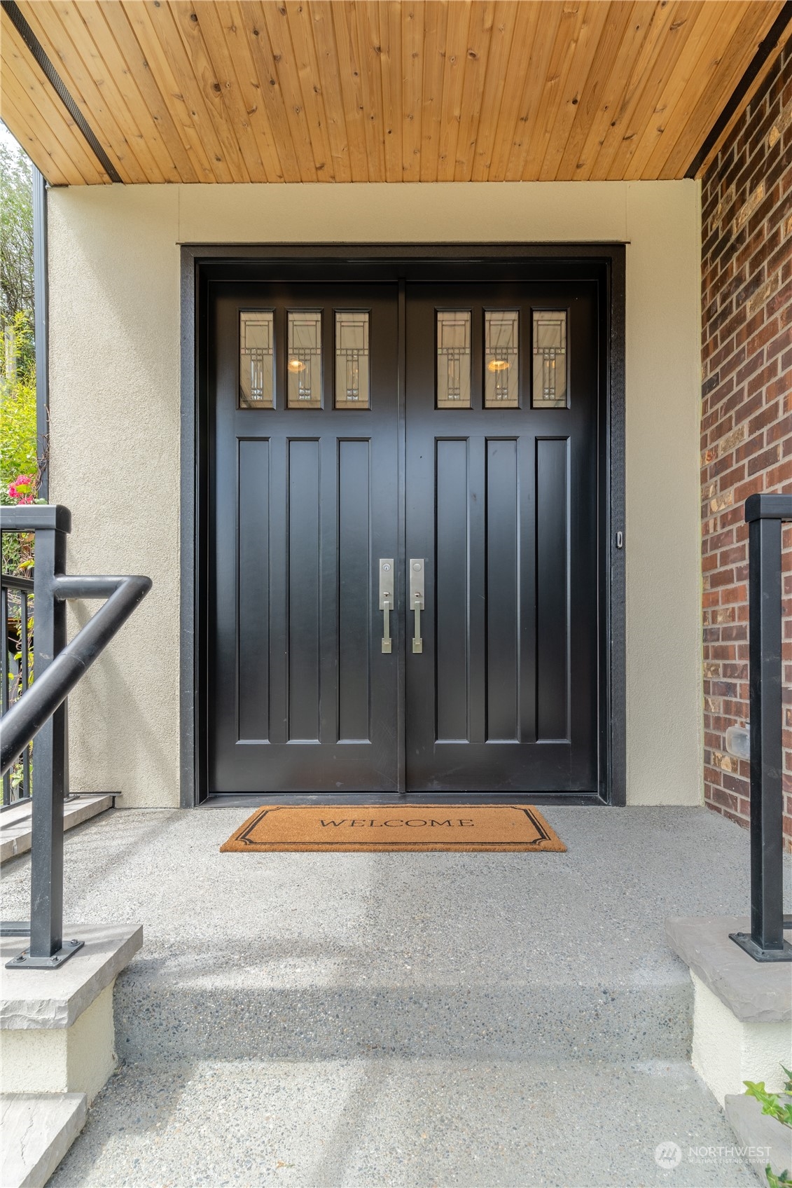 18613 103rd Avenue Northeast Bothell, WA 98011 - Photo 3 of 35 a view of entrance gate of the house