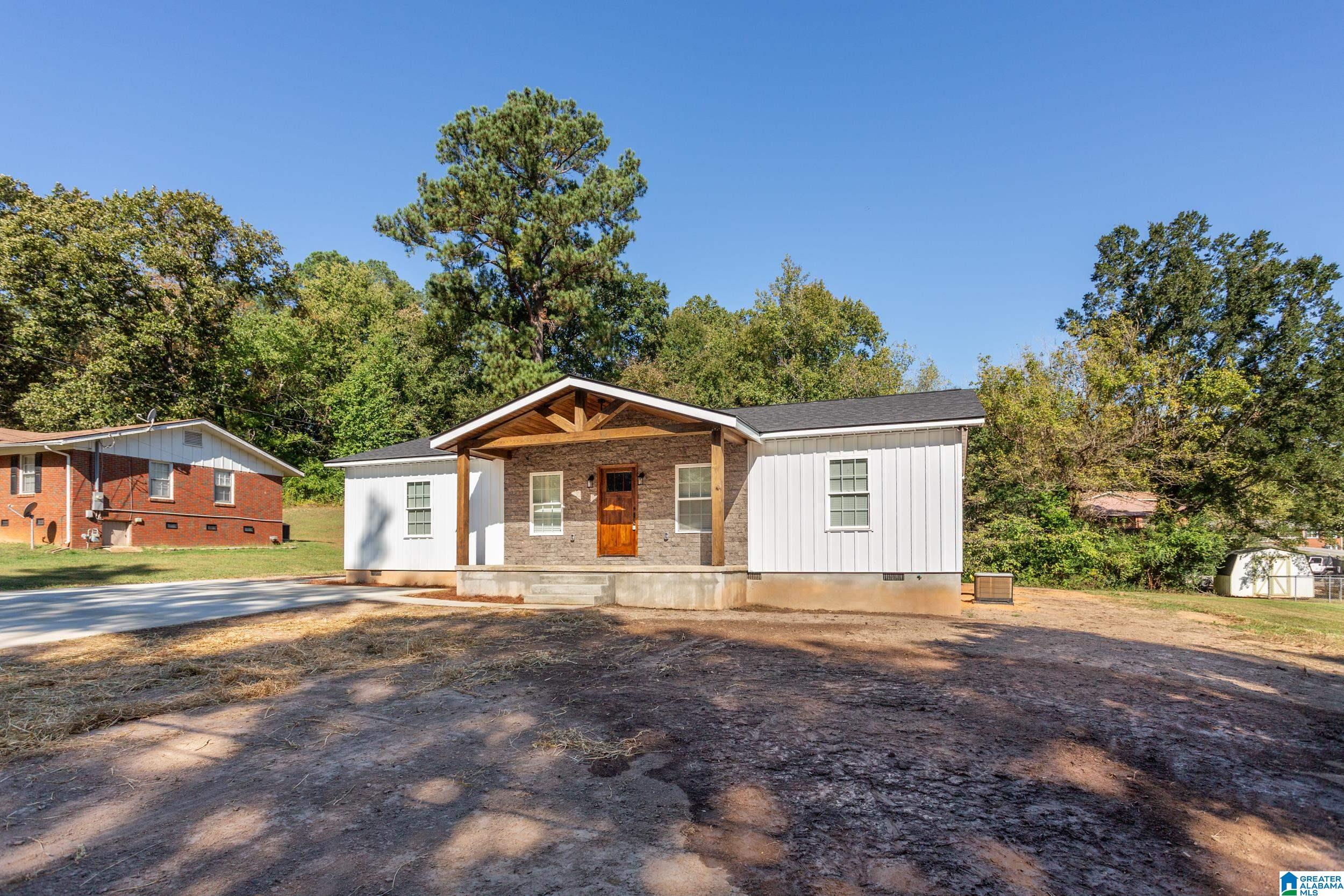 4109 Springhill Drive Anniston, AL 36201 - Photo 4 of 35