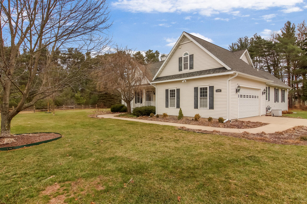 1288 Lipp Farm Road Benzonia, MI 49616 - Photo 57 of 63 60-Scene-60
