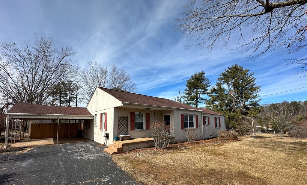 122 Roseland Road Galax, VA 24333 - Photo 50 of 57 Gallery Image 50