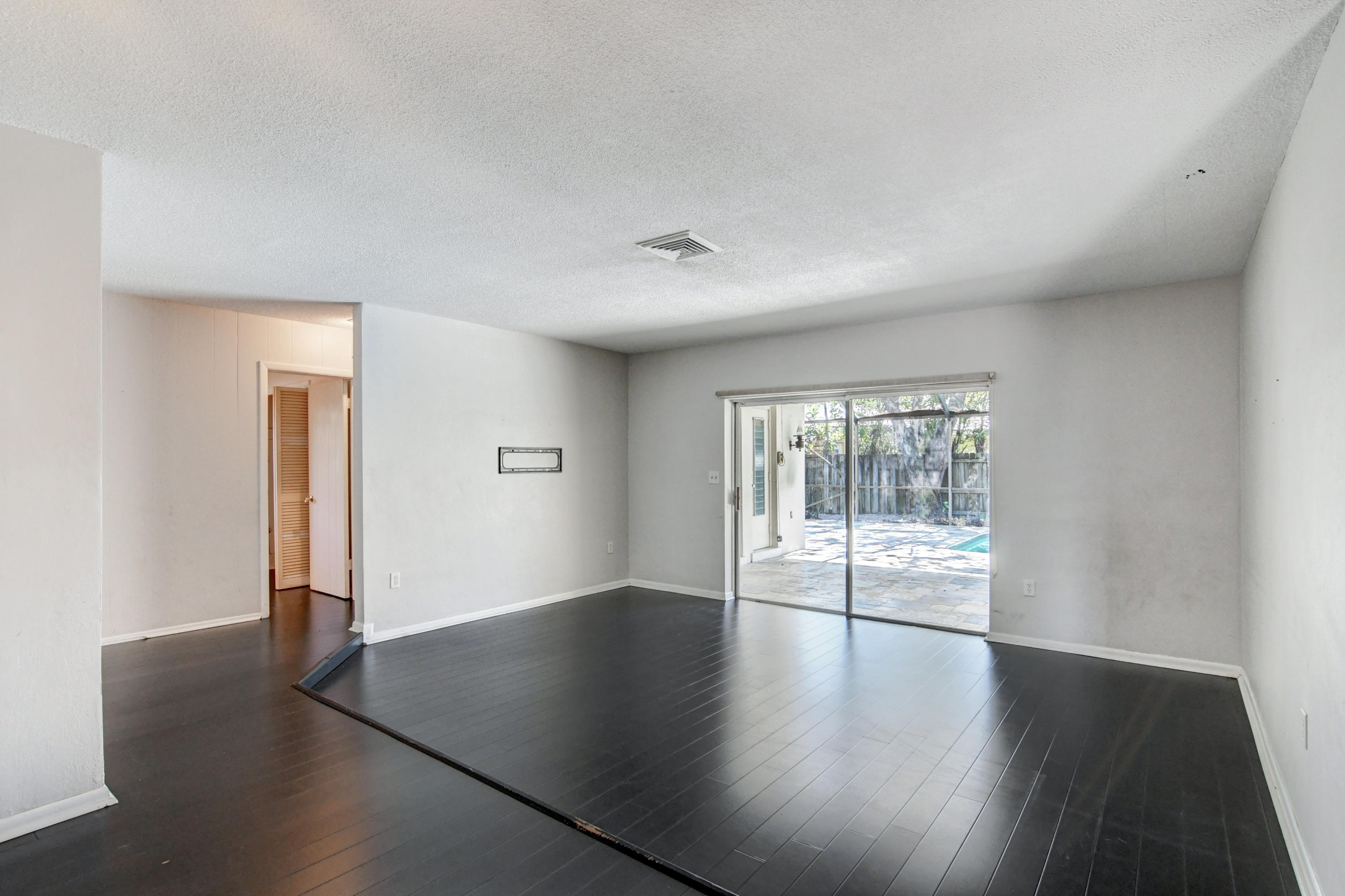 810 Northwest 7th Street Boca Raton, FL 33486 - Photo 11 of 48 Dining area view