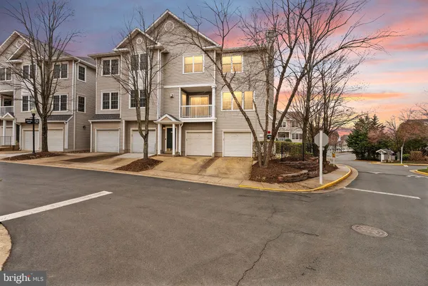 $479,997 | 12857 Fair Briar Lane, Fairfax, VA 22033