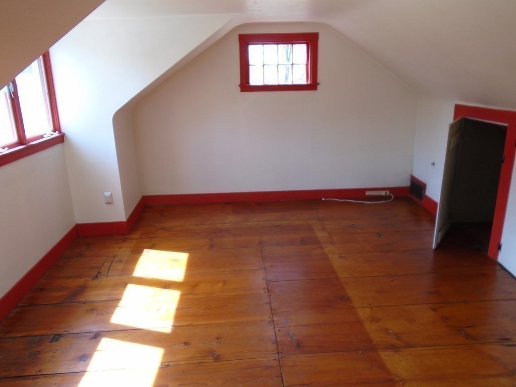76 Old Upton Road Grafton, MA 01519 - Photo 18 of 21 Gallery Image 18