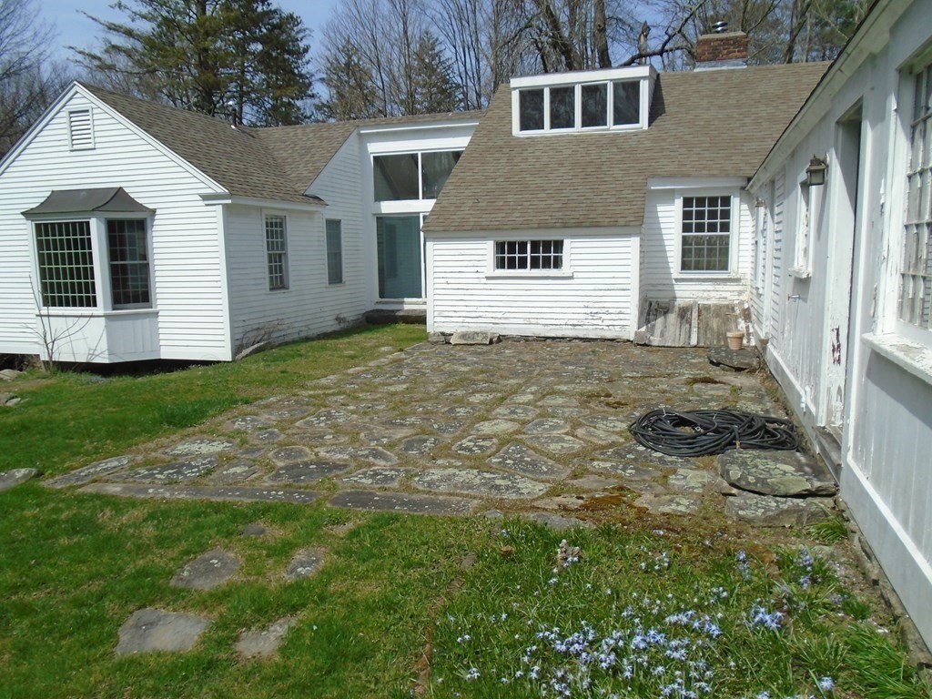 76 Old Upton Road Grafton, MA 01519 - Photo 3 of 21 Gallery Image 3