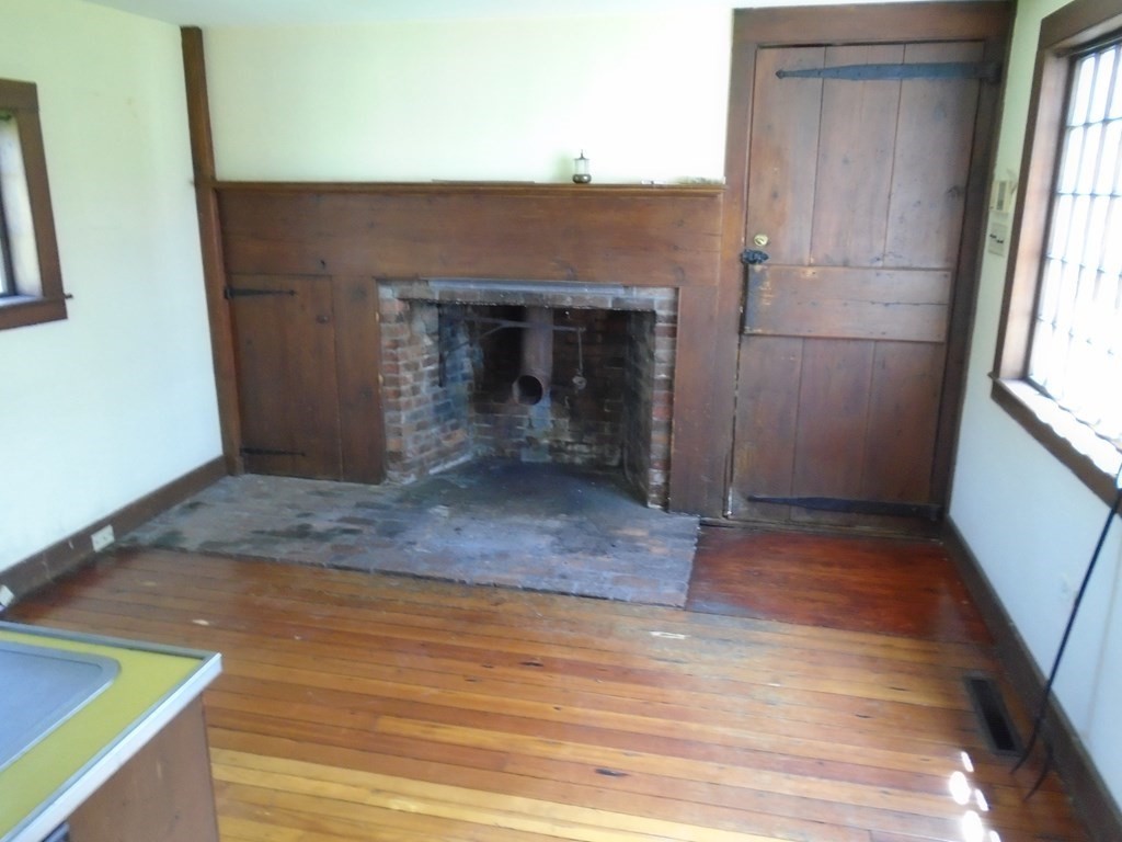 76 Old Upton Road Grafton, MA 01519 - Photo 10 of 21 Gallery Image 10