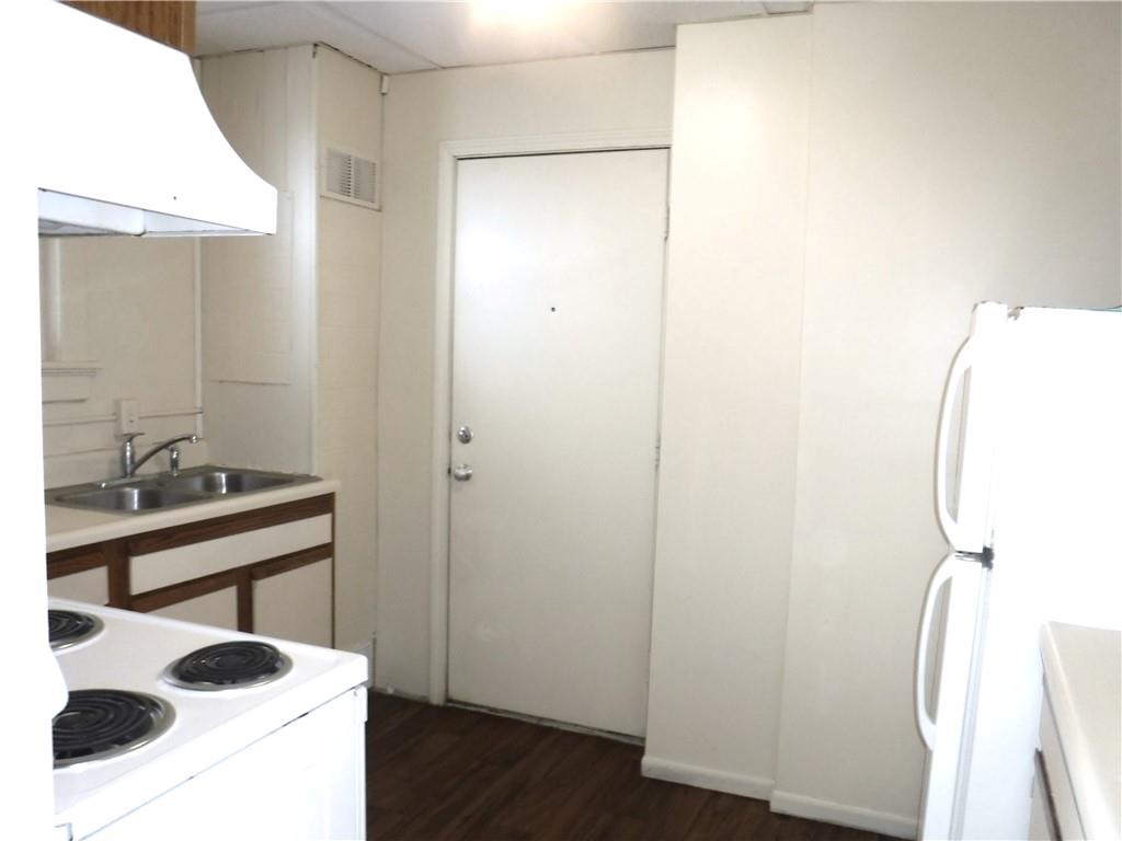 716 Faraon Street St. Joseph, MO 64501 - Photo 8 of 25