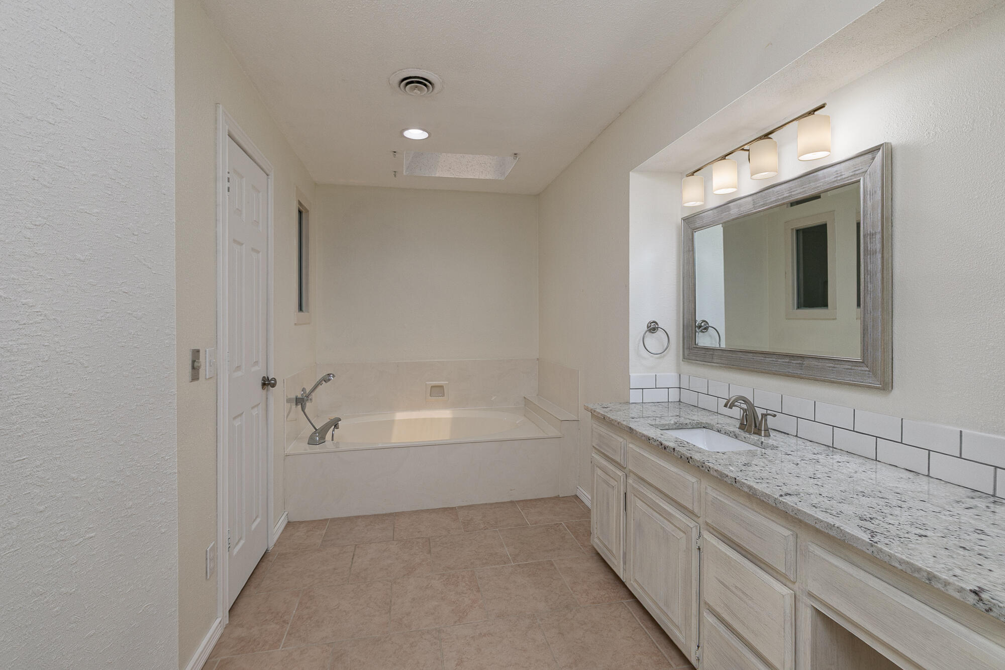 3440 South Delaware Avenue, Unit 159 Springfield, MO 65804 - Photo 20 of 31 7M4A6020-Edit
