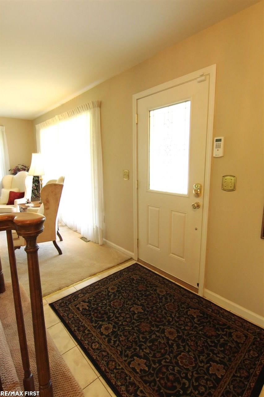 710 Lion Street Rochester Hills, MI 48307 - Photo 12 of 41