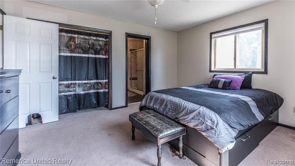 29520 Geraldine Road Farmington Hills, MI 48336 - Photo 24 of 44