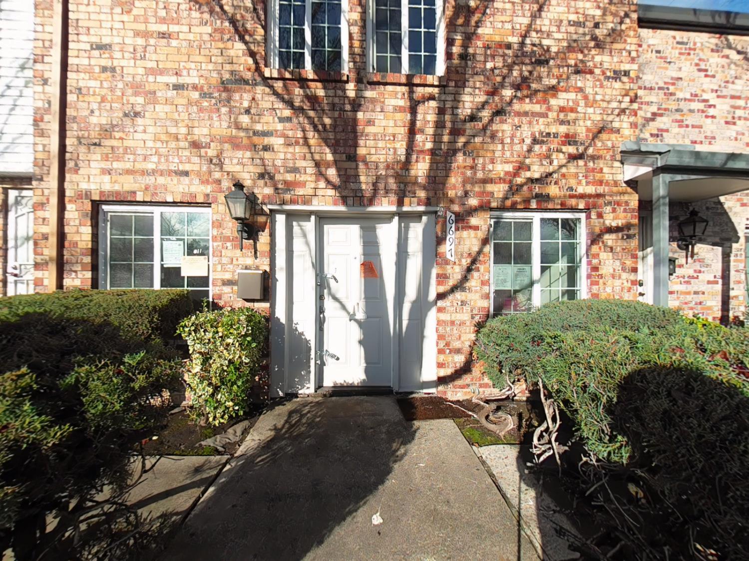 6697 Greenback Lane Citrus Heights, CA 95621 - Photo 2 of 20