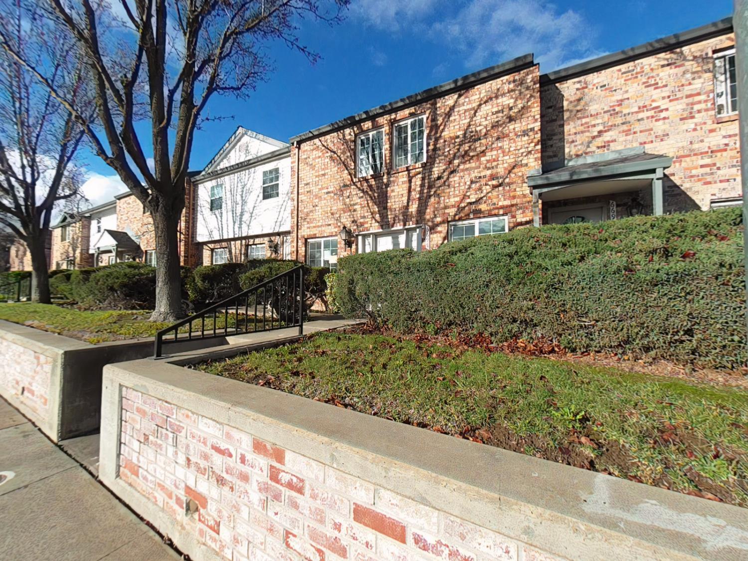 6697 Greenback Lane Citrus Heights, CA 95621 - Photo 3 of 20