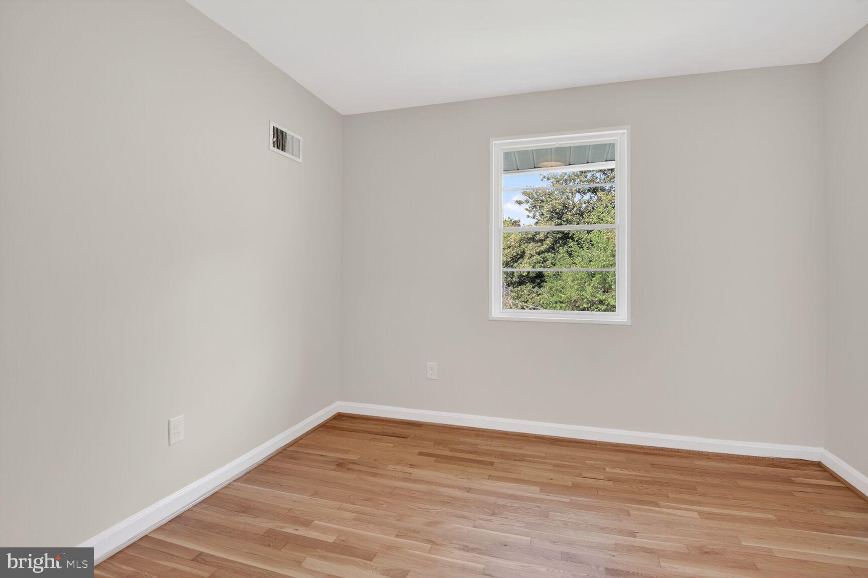 5363 Pooks Hill Road Bethesda, MD 20814 - Photo 19 of 25