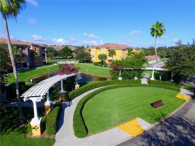 $285,000 | 5020 Fairways Circle, Unit J101, Vero Beach, FL 32967