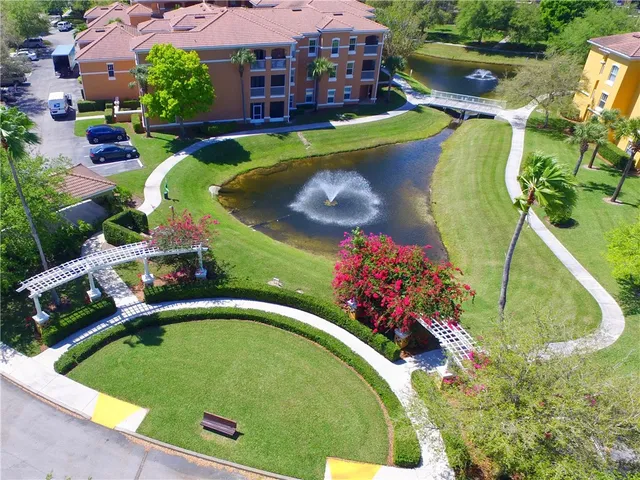 $285,000 | 5020 Fairways Circle, Unit J101, Vero Beach, FL 32967