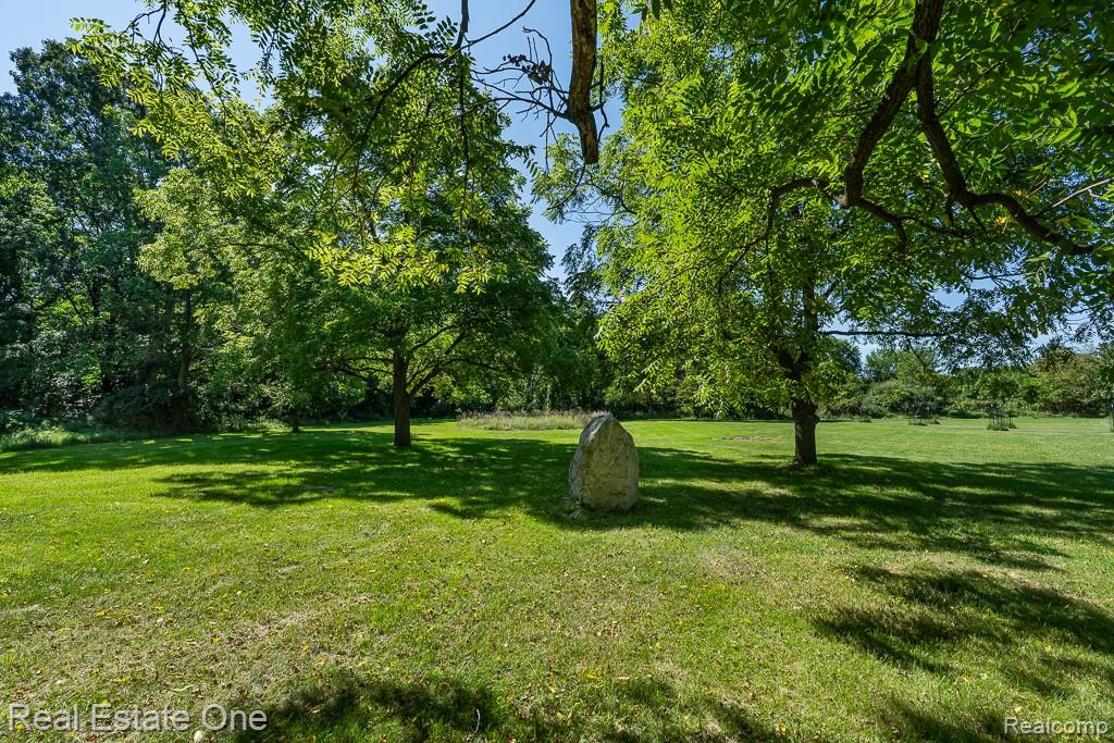 1480 East Hamlin Road Rochester Hills, MI 48307 - Photo 3 of 50