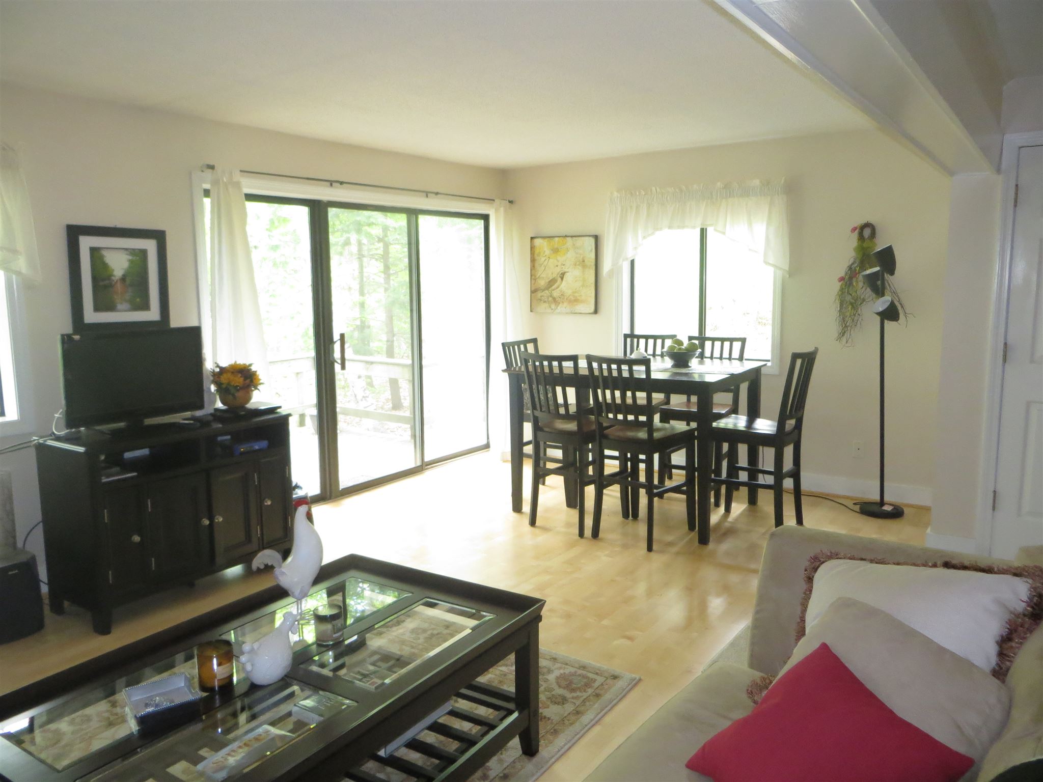 860 Murphys Road, Unit 1A Hartford, VT 05059 - Photo 3 of 13 Gallery Image 3