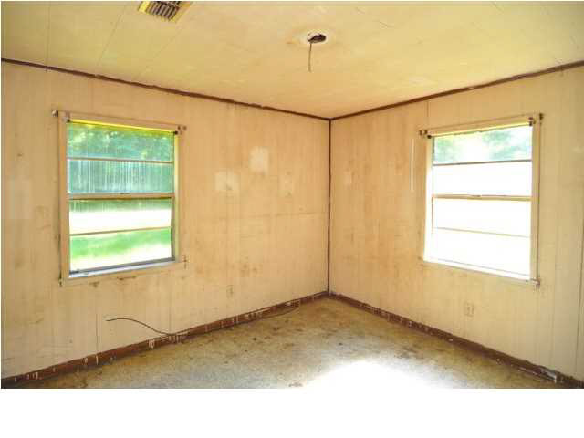 2105 Dixie Road Northeast Brookhaven, MS 39601 - Photo 13 of 16 Photo 13