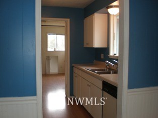 880 West Hendrickson Road Sequim, WA 98382 - Photo 5 of 6 Gallery Image 5
