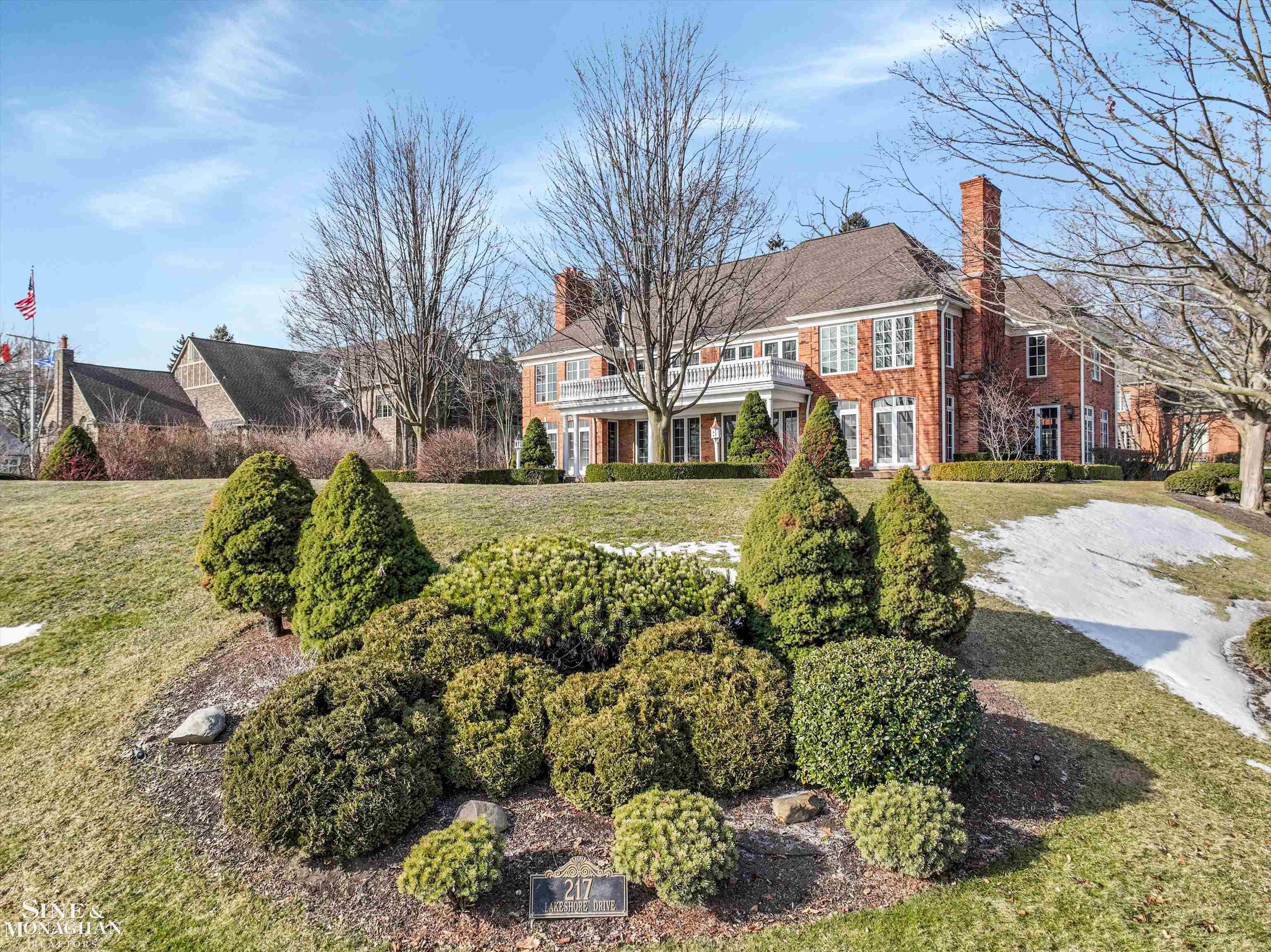 217 Lake Shore Road Grosse Pointe, MI 48236 - Photo 55 of 63 50166368-10e40b92-cb46-4990-a5eb-b06d969452a2.JPG