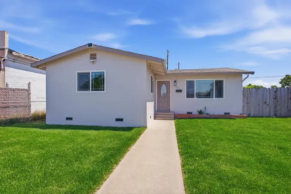 $379,000 | 341 2nd Street, Livingston, CA 95334