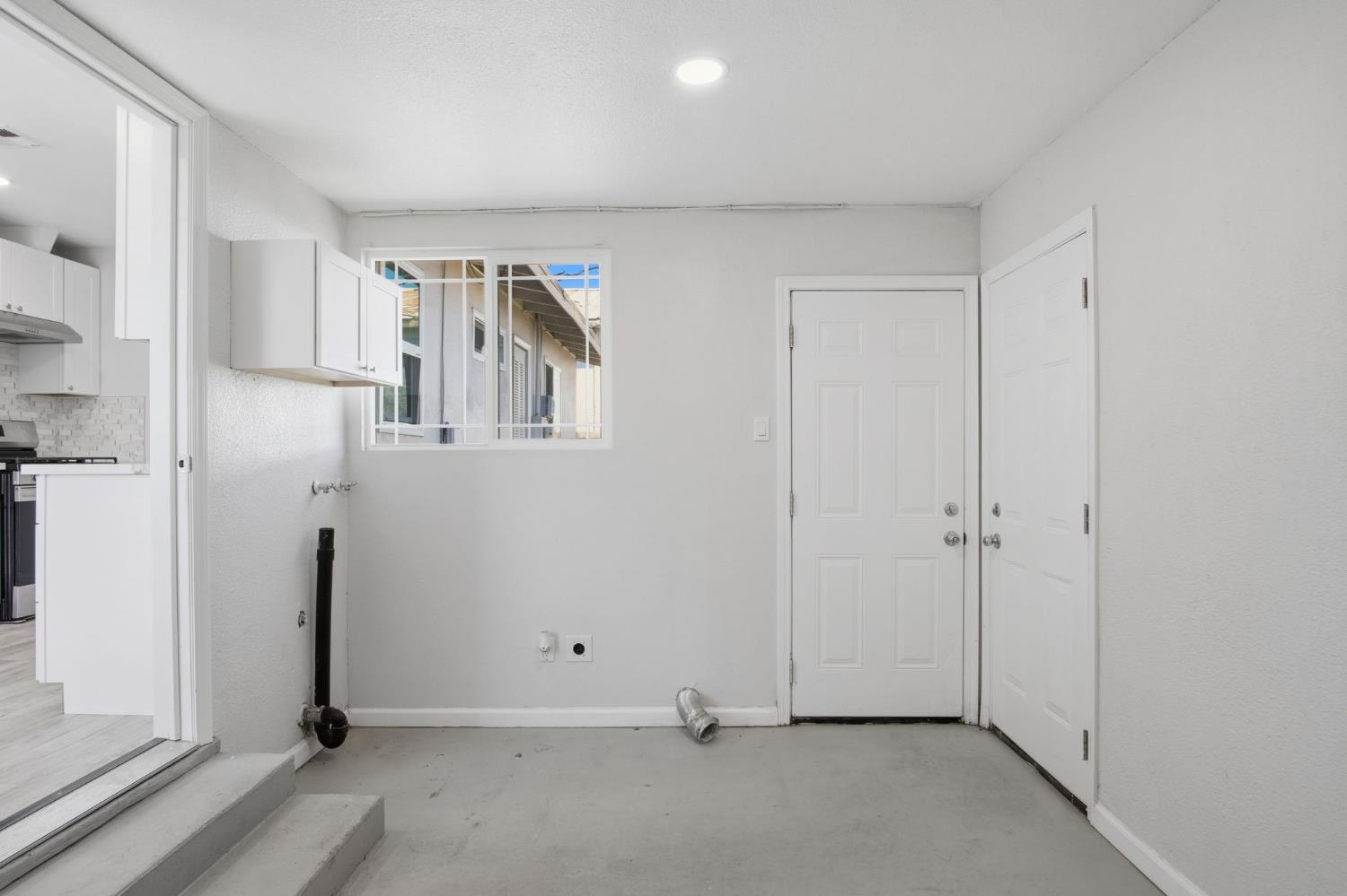 341 2nd Street Livingston, CA 95334 - Photo 11 of 19 a view of empty room