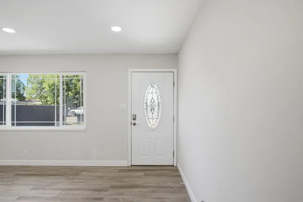 $379,000 | 341 2nd Street, Livingston, CA 95334