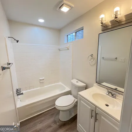 $1,950 | 9028 Raven Drive, Jonesboro, GA 30238