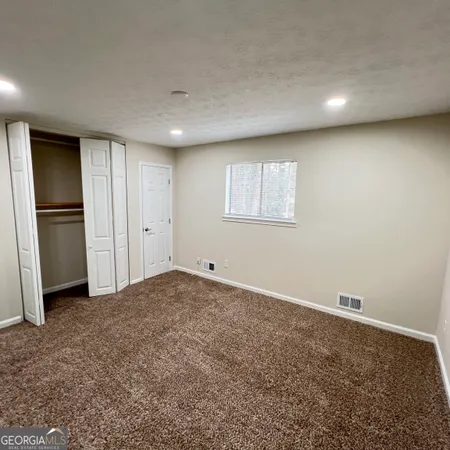 $1,950 | 9028 Raven Drive, Jonesboro, GA 30238