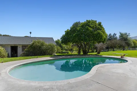 a view of a tennis court
