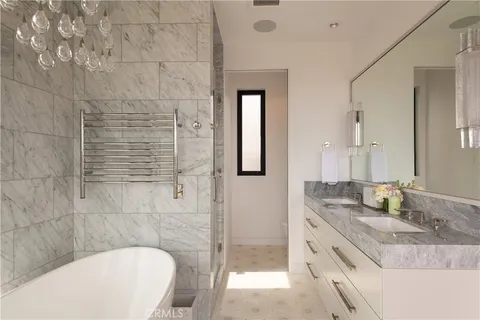 $14,850,000 | 41 21st Street, Hermosa Beach, CA 90254