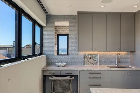$14,850,000 | 41 21st Street, Hermosa Beach, CA 90254