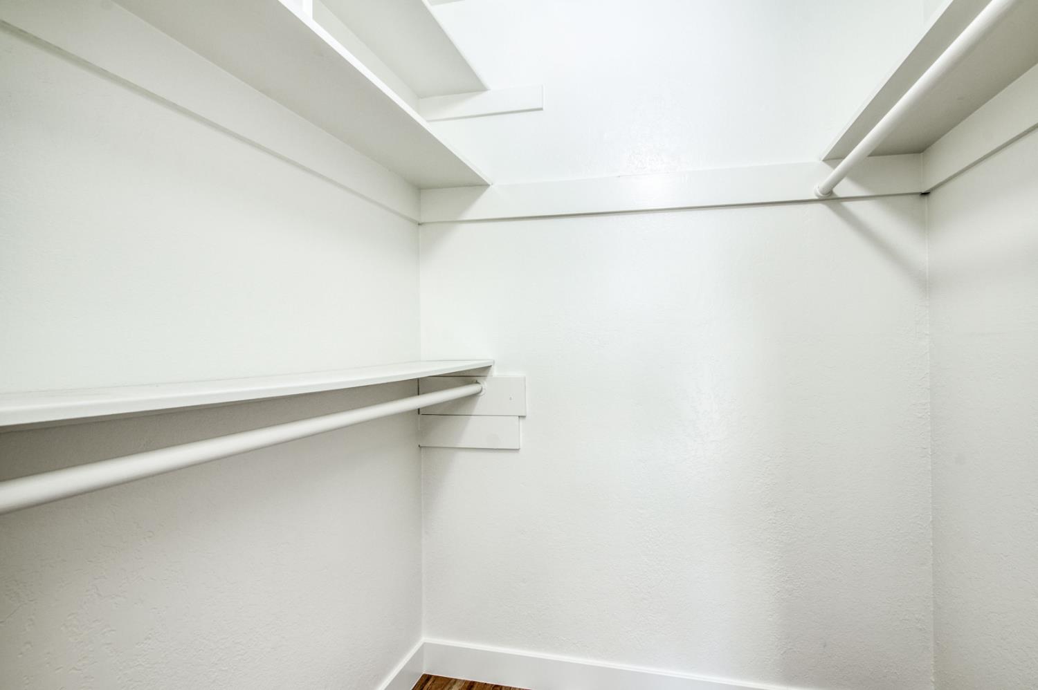 4909 North 7th Street, Unit R Fresno, CA 93726 - Photo 16 of 29