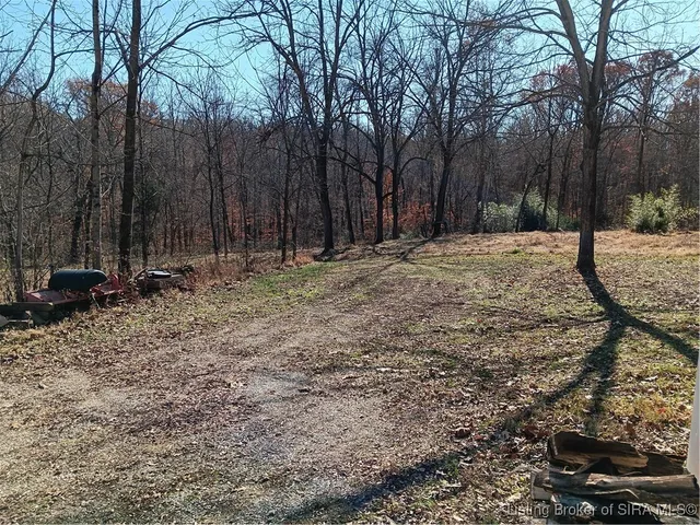 $325,000 | 4616 East Farabee Road, Salem, IN 47167