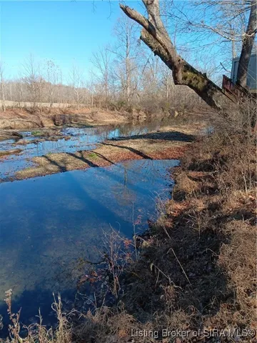 $325,000 | 4616 East Farabee Road, Salem, IN 47167