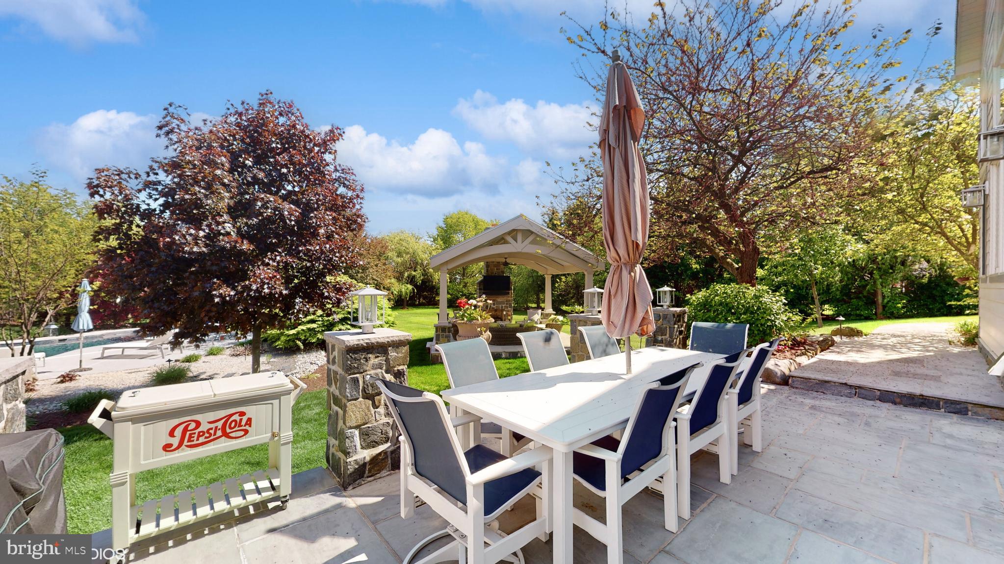 2569 Cold Spring Road Lansdale, PA 19446 - Photo 44 of 77 Cantilever KoolKrete Deck