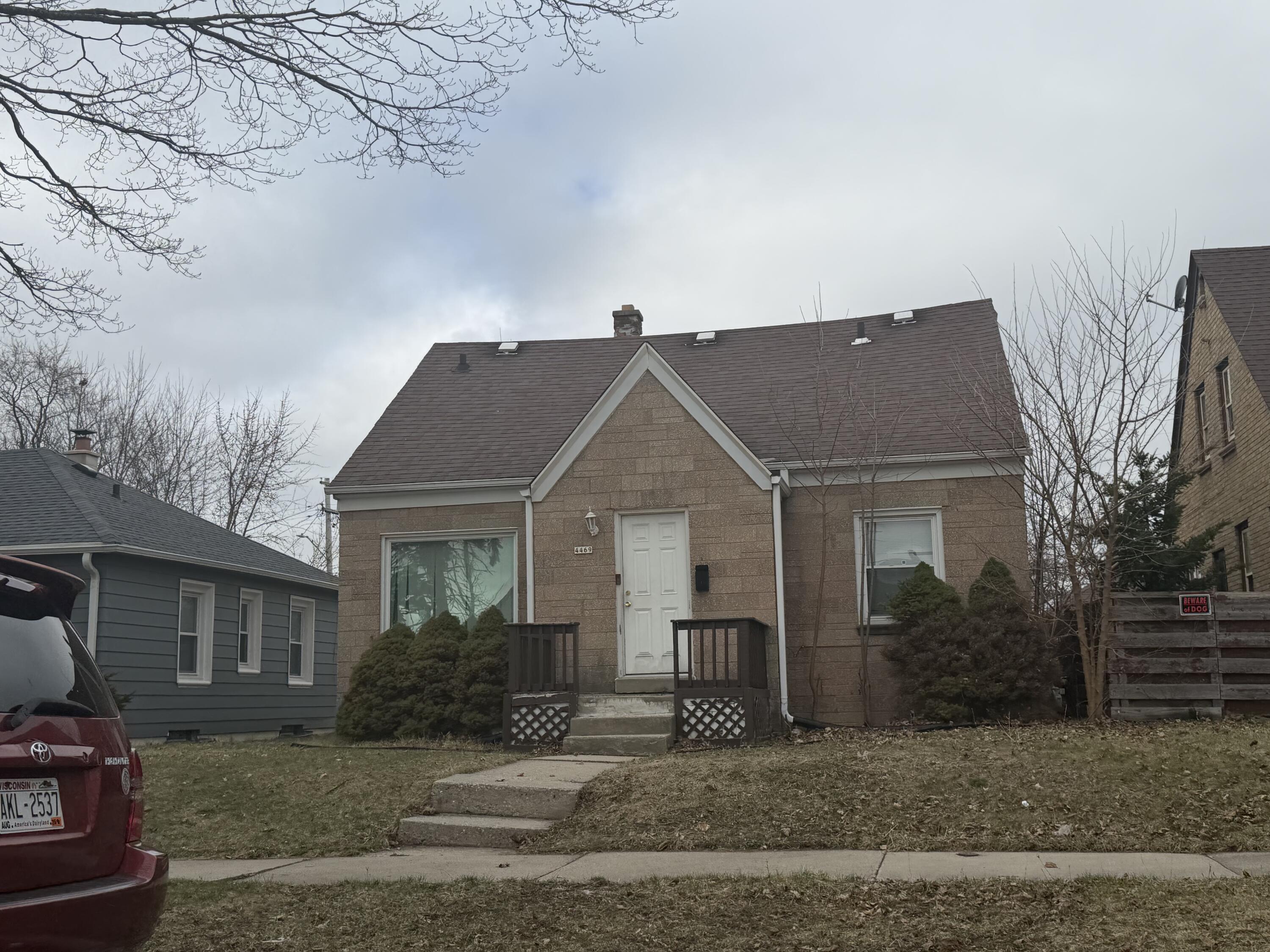 4469 North 64th Street Milwaukee, WI 53218 - Photo 1 of 4 IMG_1458