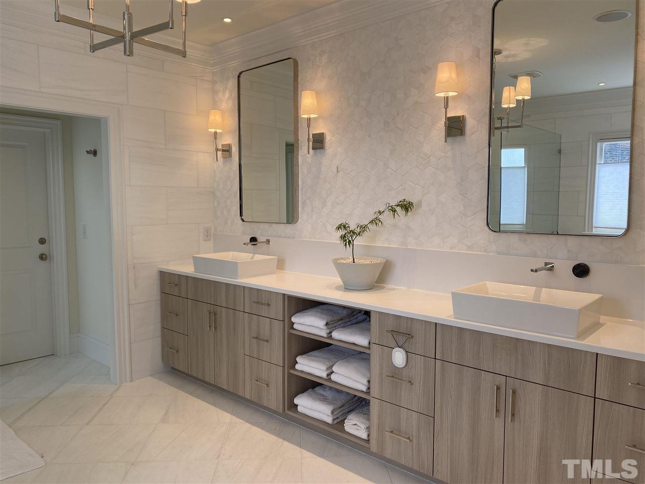 3300 Darien Drive Raleigh, NC 27607 - Photo 2 of 25