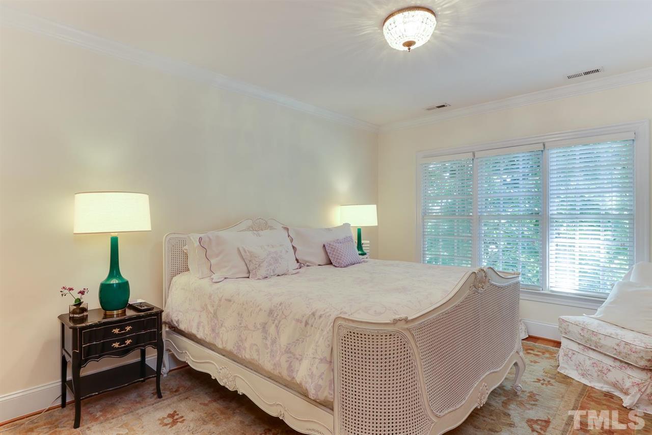 3300 Darien Drive Raleigh, NC 27607 - Photo 14 of 25