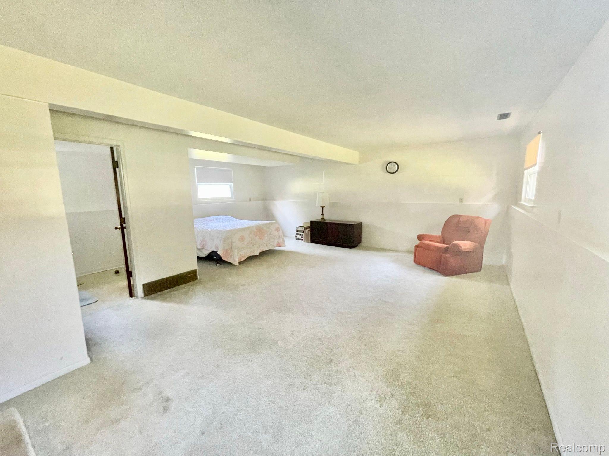 2044 Reid Road Flint, MI 48507 - Photo 40 of 51 Gallery Image 40