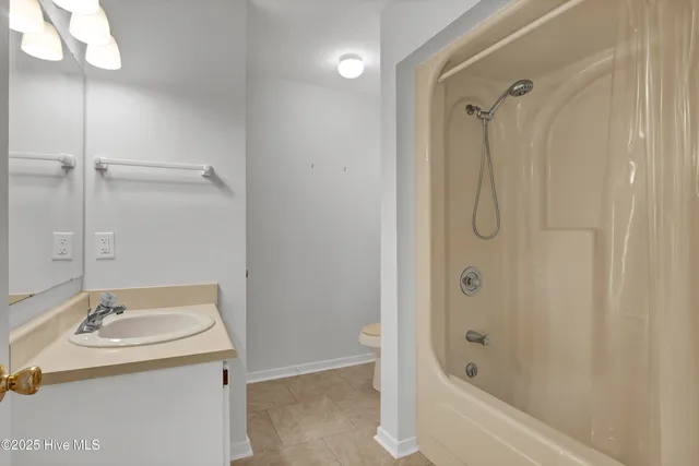 $600,000 | 1210 Bayside Circle West, Wilmington, NC 28405