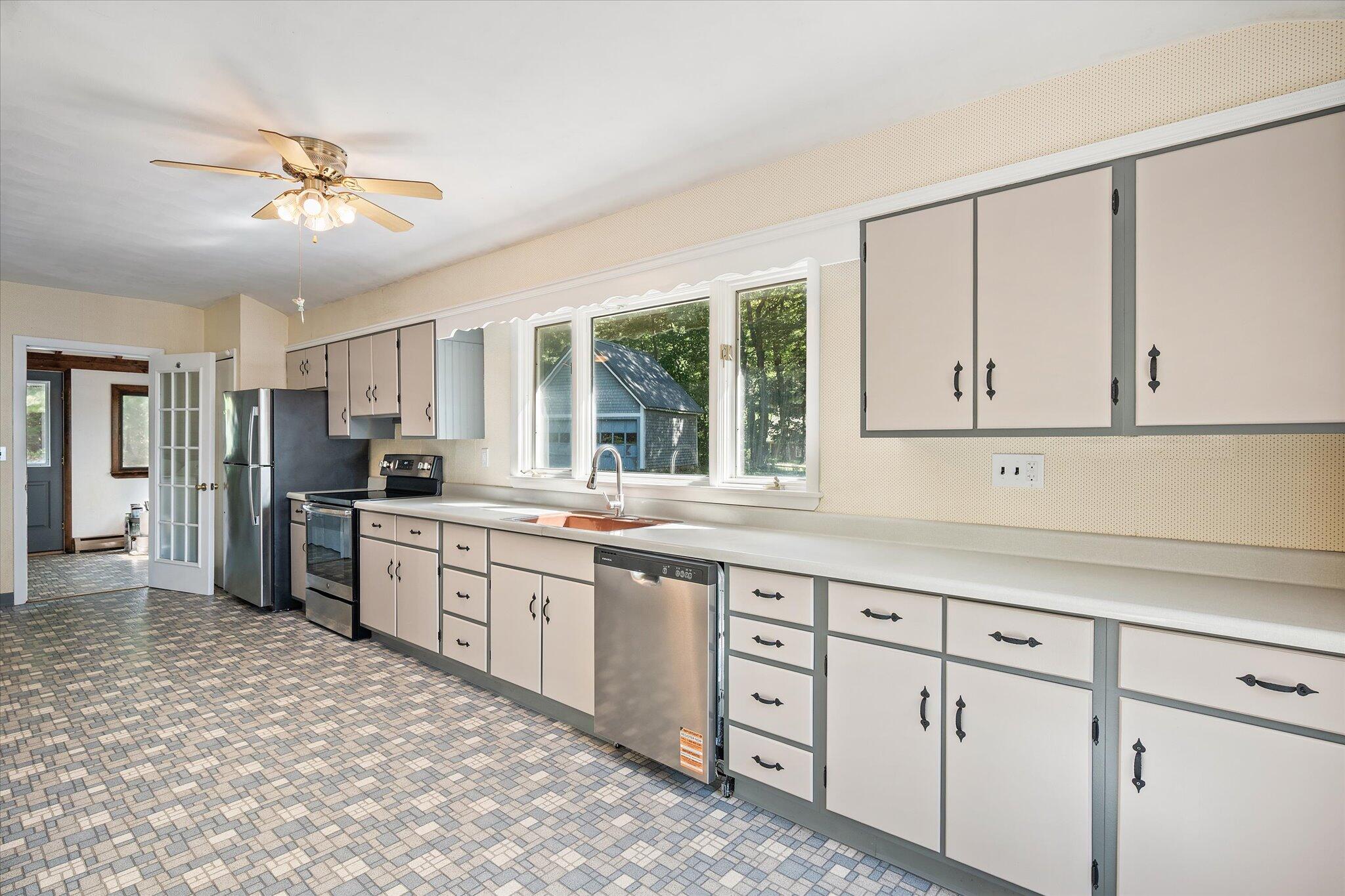 47 Chase Road Baileyville, ME 04694 - Photo 22 of 62 19-Kitchen
