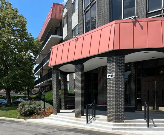$349,900 | 4940 Foster Street, Unit 308, Skokie, IL 60077