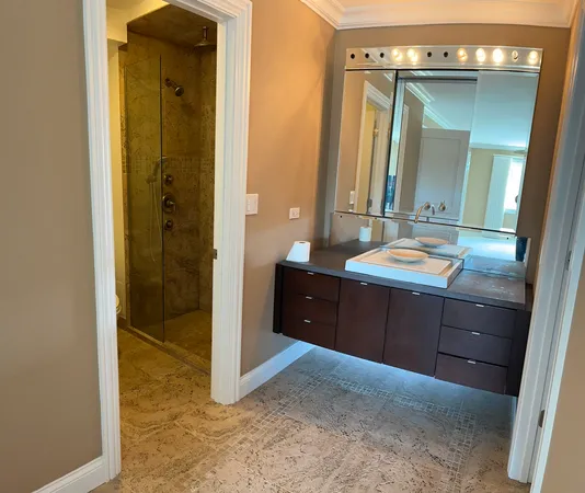 $349,900 | 4940 Foster Street, Unit 308, Skokie, IL 60077