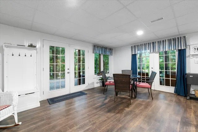 a house view with a outdoor space