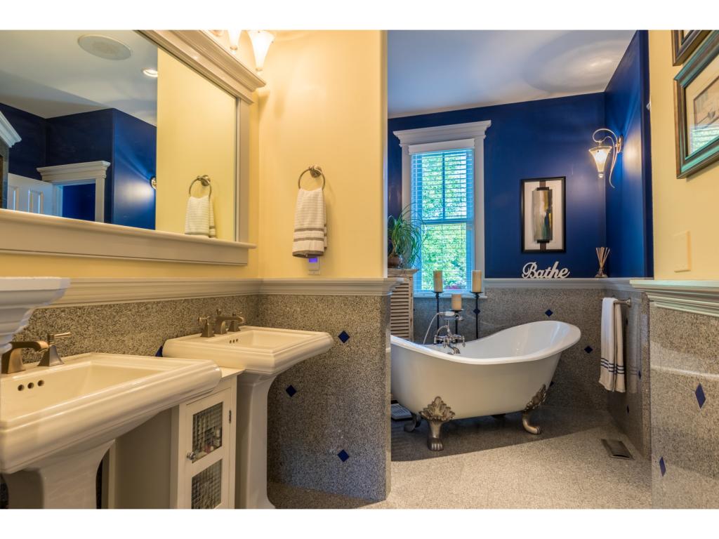 28 Mill Road North Hampton, NH 03862 - Photo 17 of 27