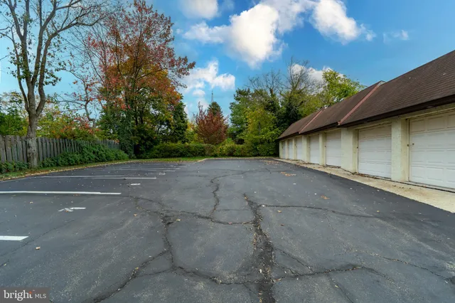 $1,170,000 | 27 Lambert Lane, Lambertville, NJ 08530