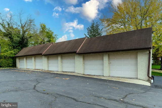 $1,170,000 | 27 Lambert Lane, Lambertville, NJ 08530