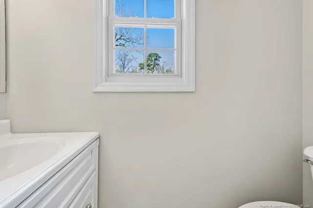 $285,000 | 610 West 6th Avenue, Raeford, NC 28376