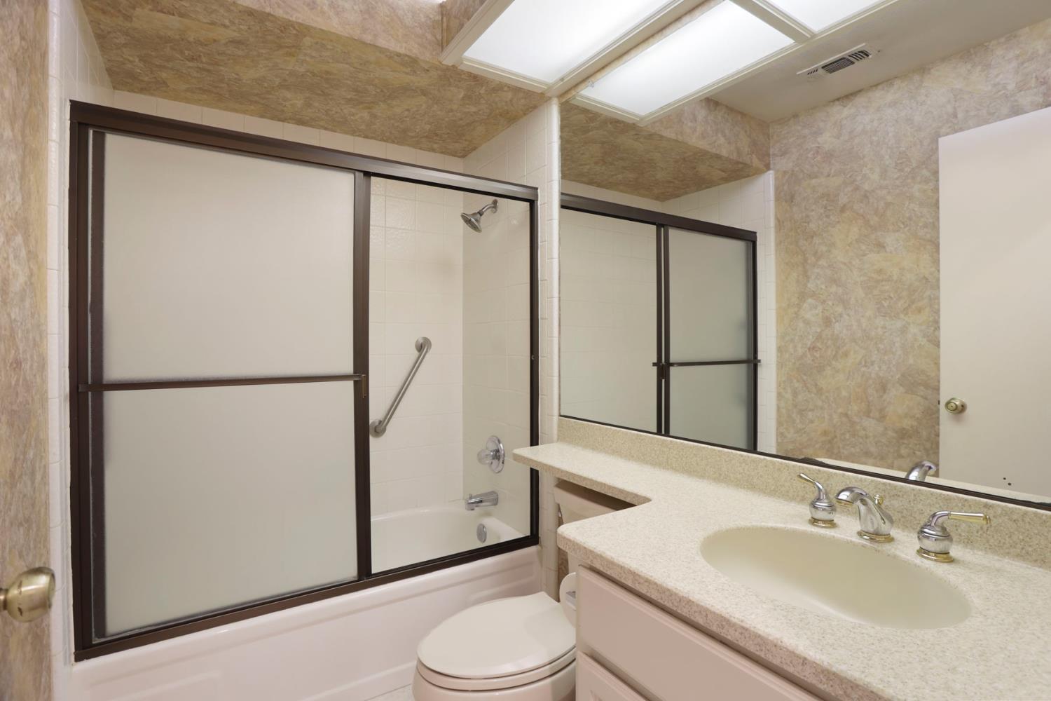 1447 West Swain Road Stockton, CA 95207 - Photo 20 of 29