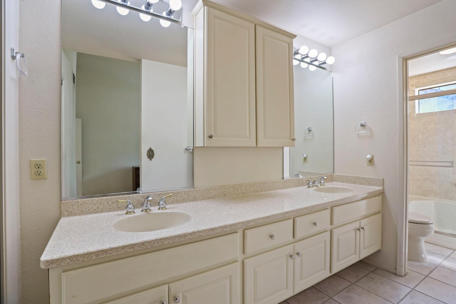 1447 West Swain Road Stockton, CA 95207 - Photo 23 of 29